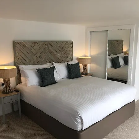 Harbour House-3